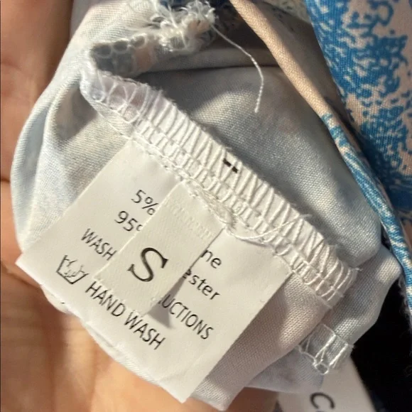 Blue and Cream Women's Printed Set (Almost Identical to the Commense version) - Picture 2 of 11